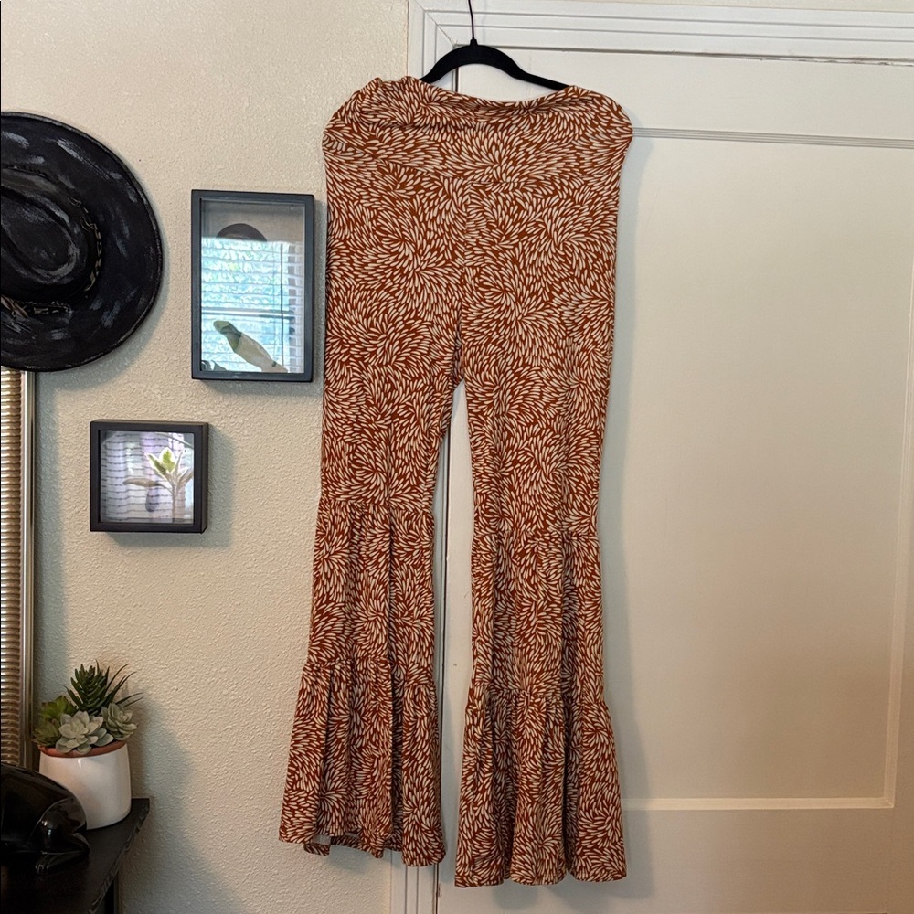 Kantha Bae Floral Print Brown Bell Bottom Pants